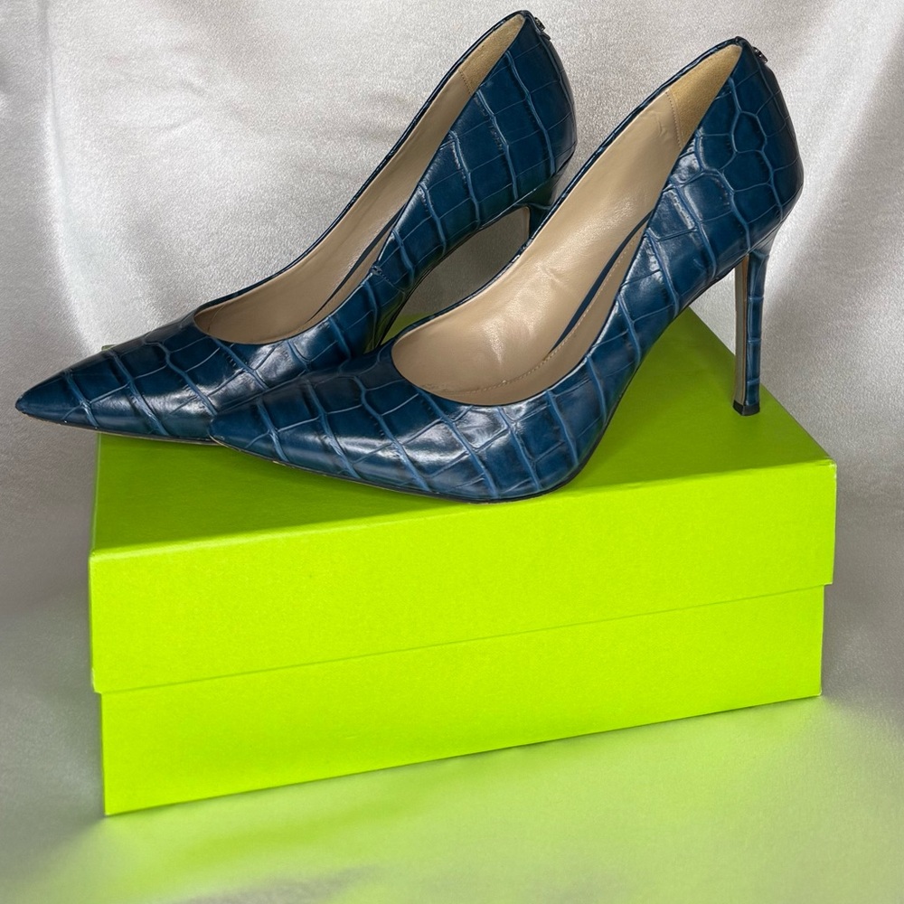 Sam Edelman Navy Croc-Embossed Heels